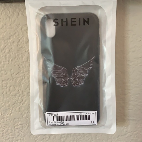 IPhone XR Case - Picture 2 of 4